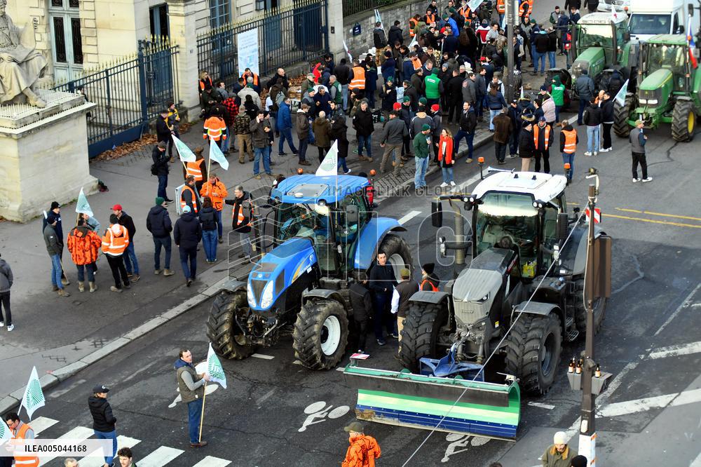 Farmers Protest In Front Of The National Assembly - Paris