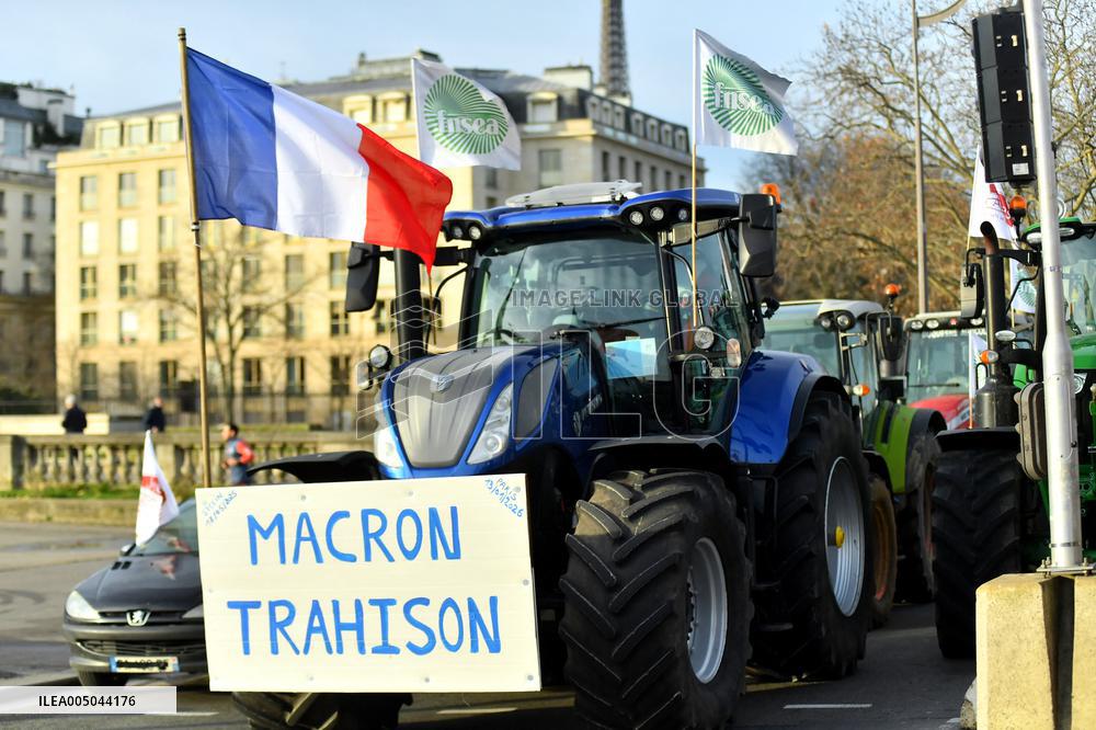 Farmers Protest In Front Of The National Assembly - Paris