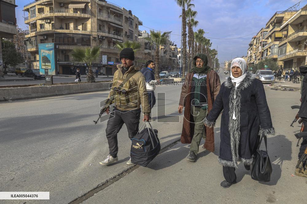 Civilians Flee Aleppo Amid Kurdish-Government Clashes - Syria