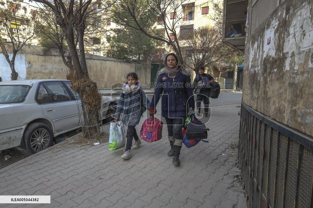 Civilians Flee Aleppo Amid Kurdish-Government Clashes - Syria