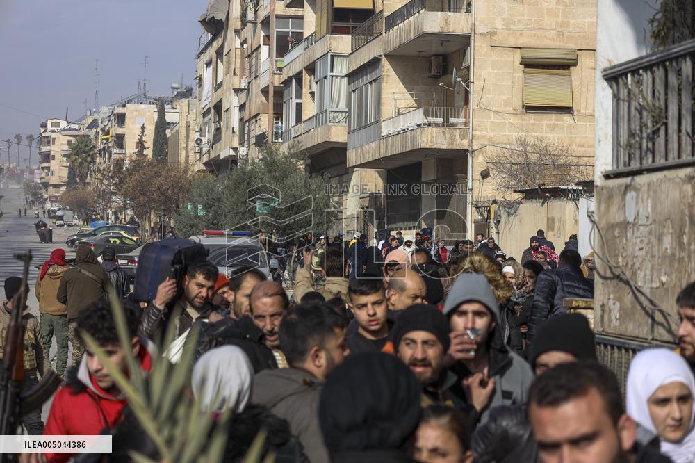 Civilians Flee Aleppo Amid Kurdish-Government Clashes - Syria