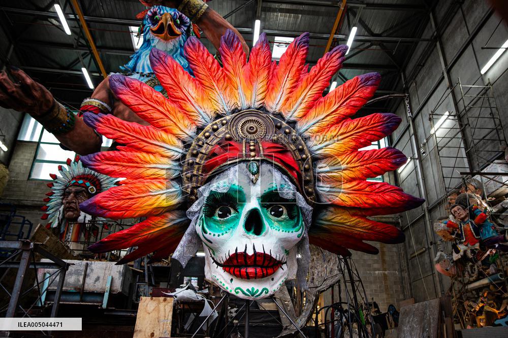 Final Touches On Carnival Constructions In Viareggio - Italy