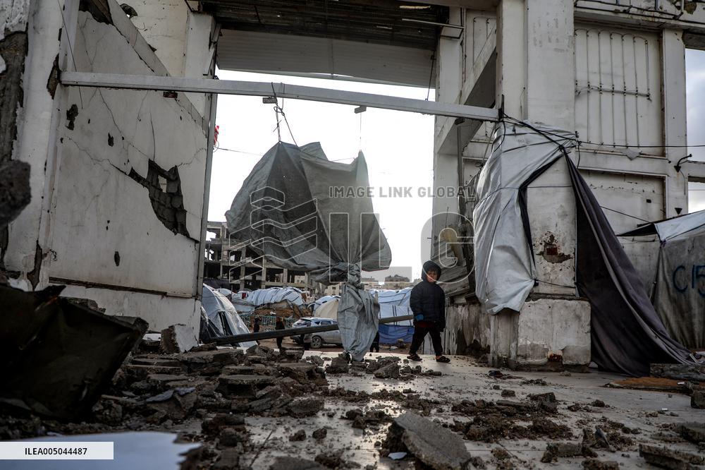4 Palestinians Killed as Heavy Rains, Strong Winds Sweep Across Area - Gaza