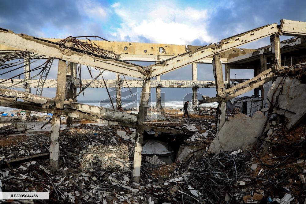 4 Palestinians Killed as Heavy Rains, Strong Winds Sweep Across Area - Gaza