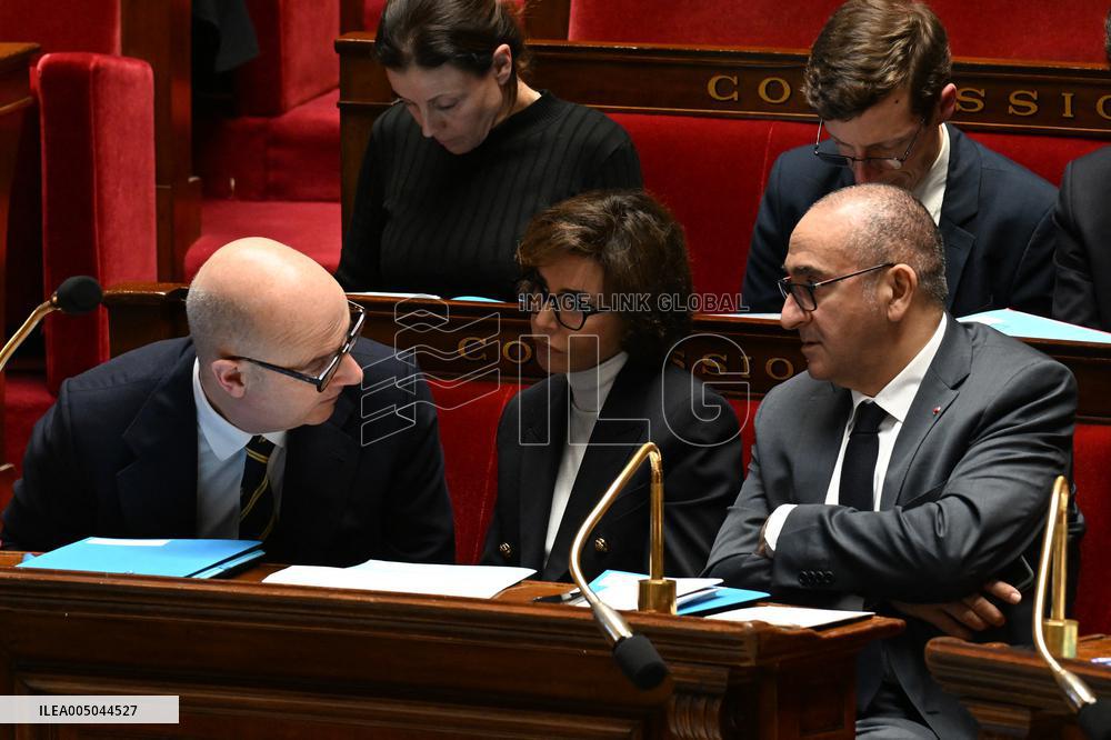 Session of Questions to The Government - Paris