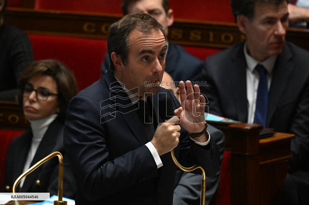 Session of Questions to The Government - Paris