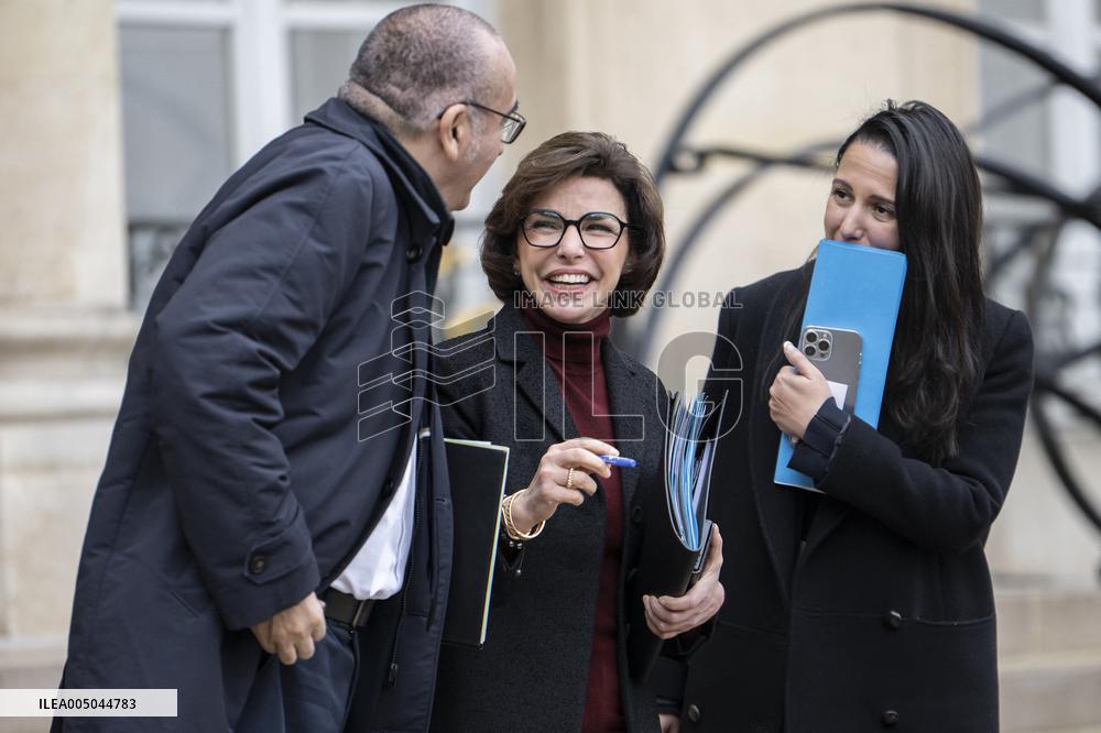 Weekly Cabinet Meeting - Paris