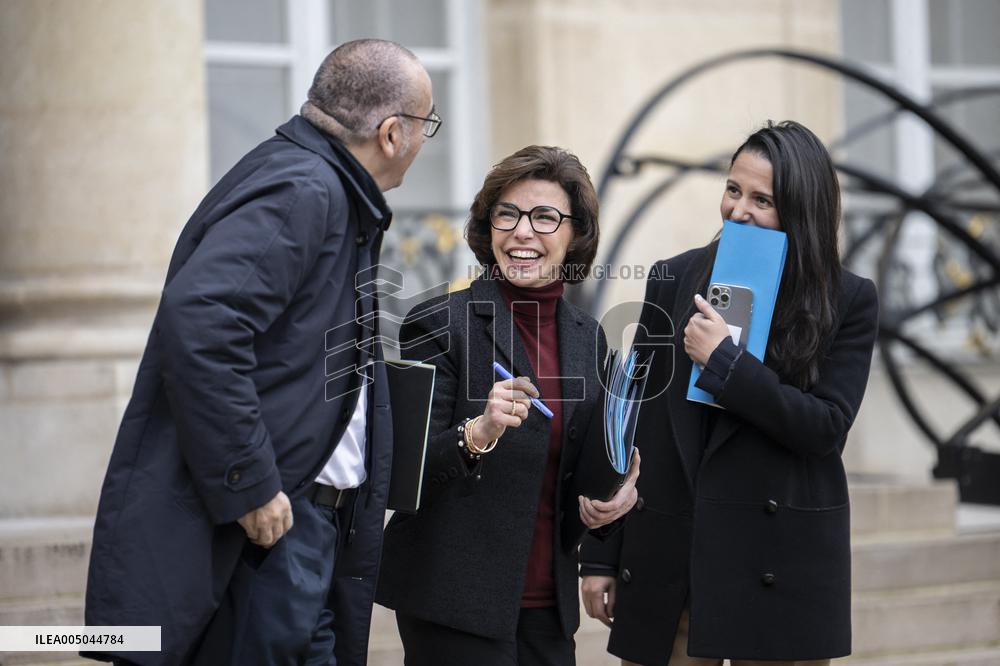 Weekly Cabinet Meeting - Paris