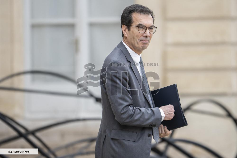 Weekly Cabinet Meeting - Paris