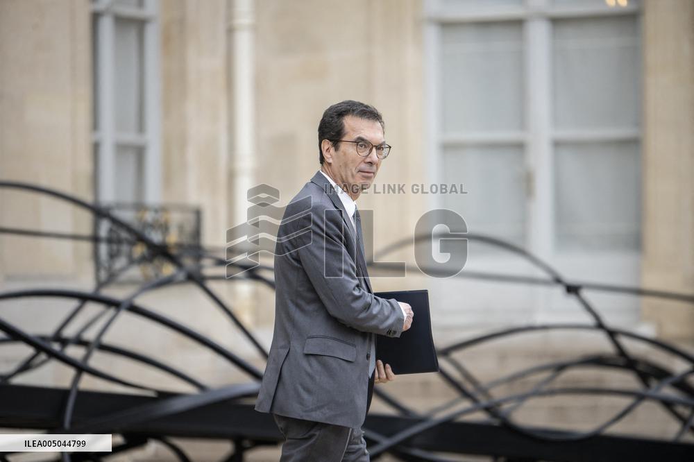 Weekly Cabinet Meeting - Paris