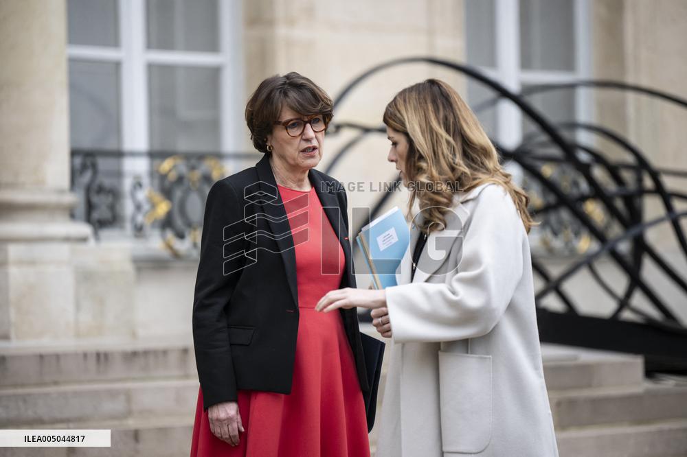 Weekly Cabinet Meeting - Paris