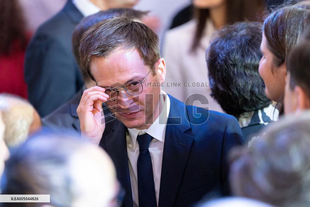 Paris' Mayor delivers a speech for the 2026 whishes - Paris AJ