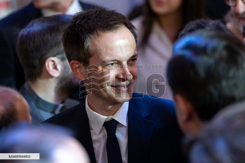 Paris' Mayor delivers a speech for the 2026 whishes - Paris AJ