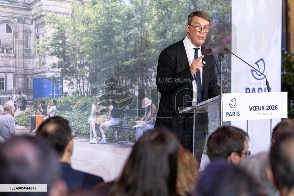 Paris' Mayor delivers a speech for the 2026 whishes - Paris AJ