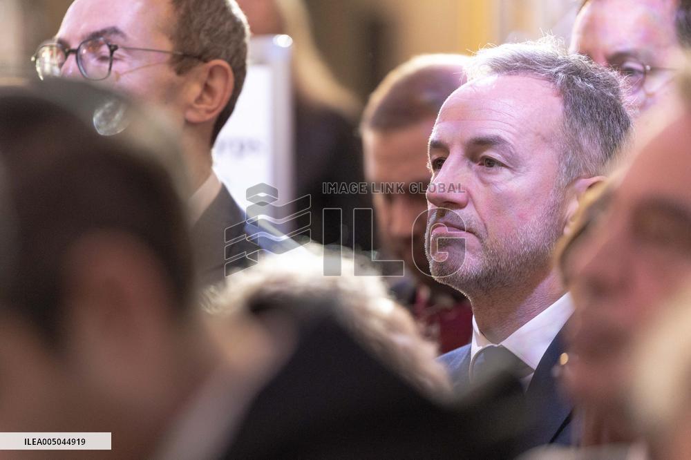 Paris' Mayor delivers a speech for the 2026 whishes - Paris AJ