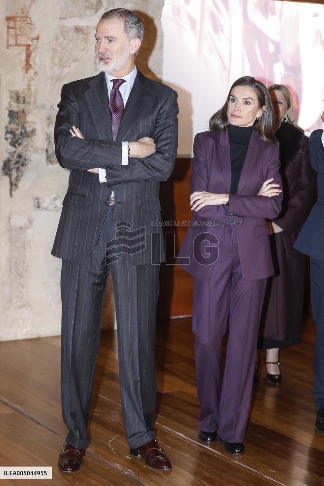 Spanish Royals Launch Valencia Exhibition - Valencia