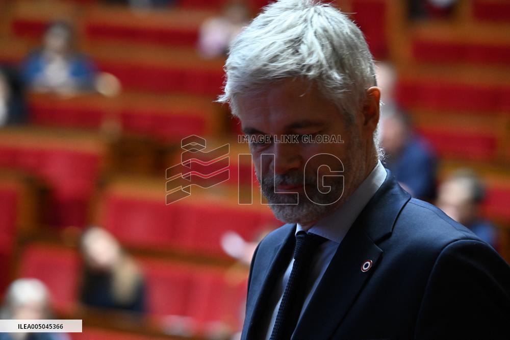 Session of Questions to The Government - Paris