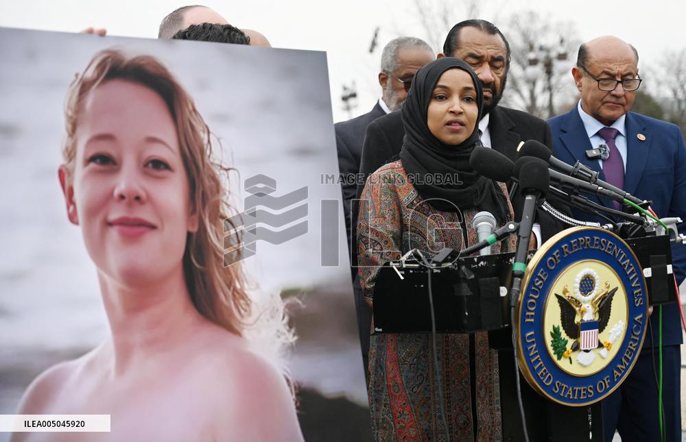 House Homeland Security Committee Democrats discuss killing of Renee Good