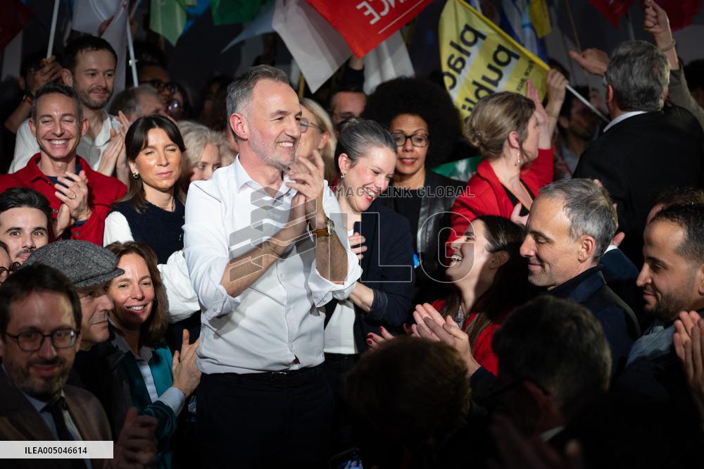 First campaign rally of Emmanuel Gregoire - Paris