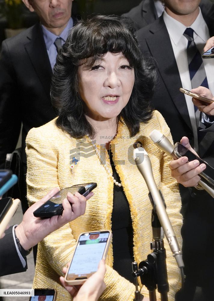 Japan finance minister on yen's depreciation