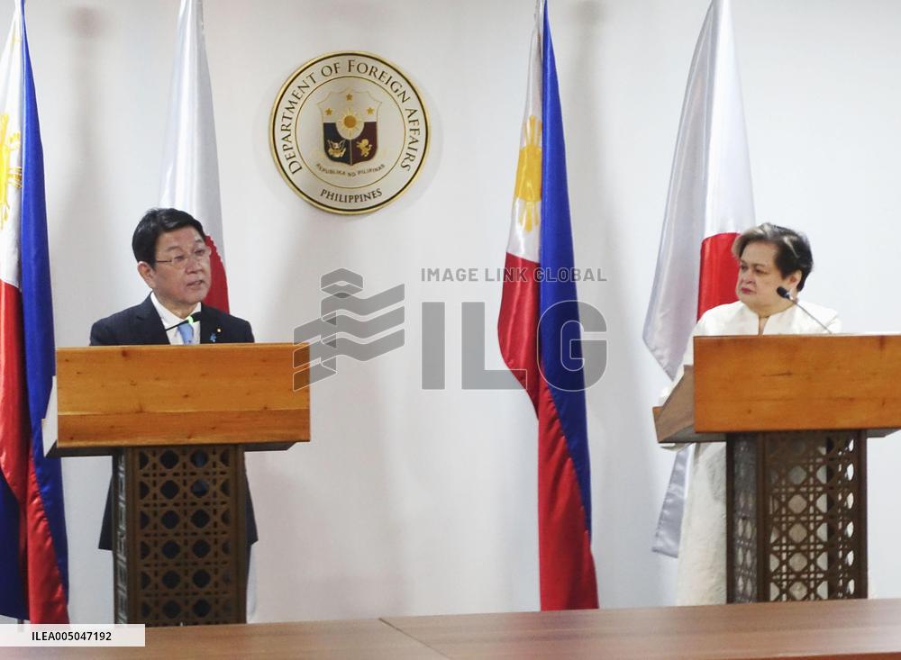Japan, Philippines sign pact