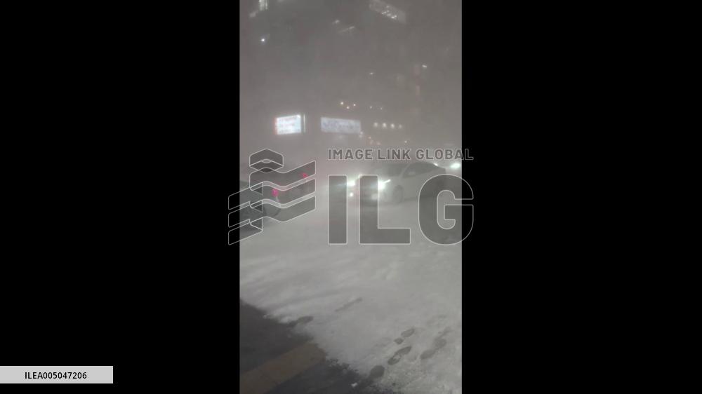 Japan: Blizzard Conditions Reduce Visibility in Sapporo Area 5