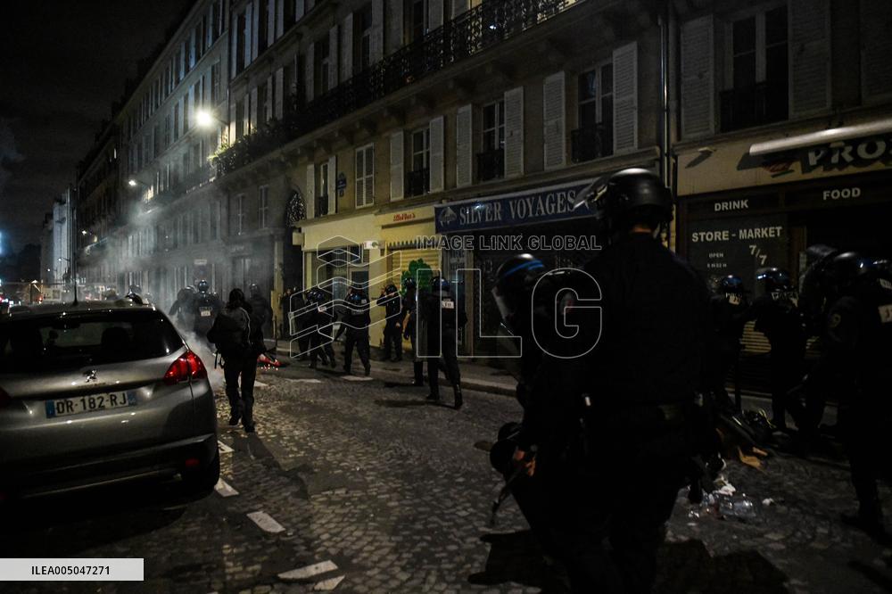 Morocco Victory Policing - Paris