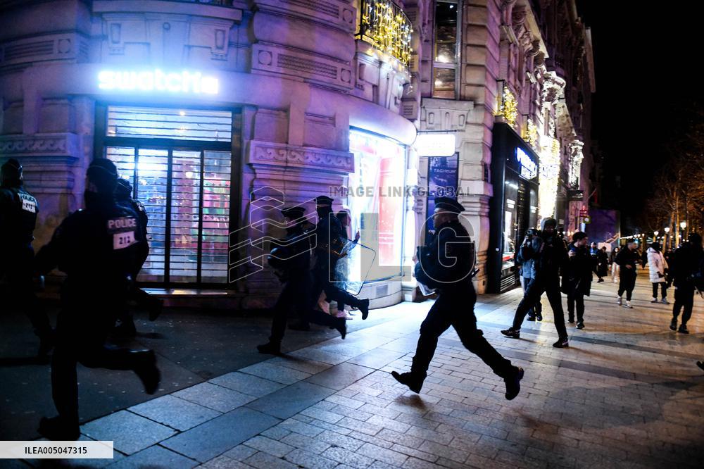 Morocco Victory Policing - Paris