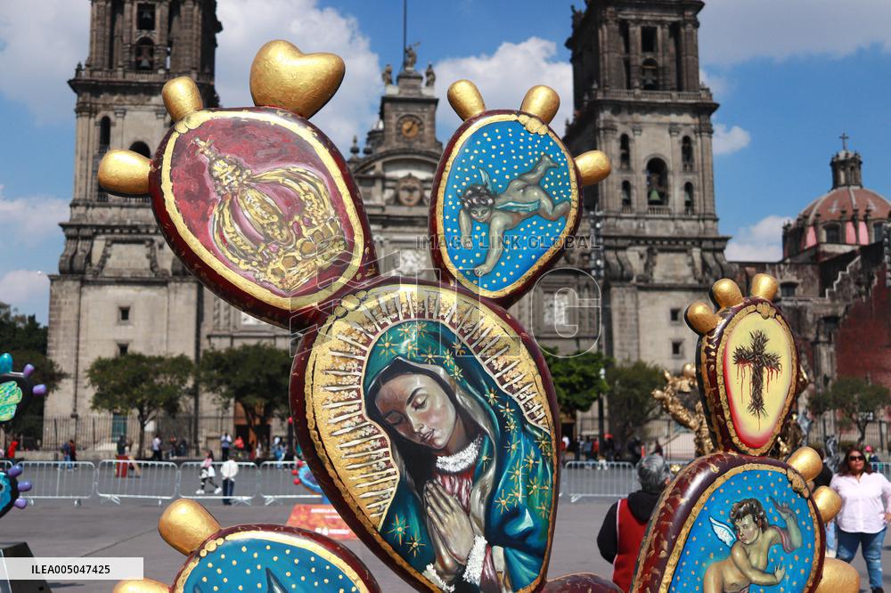 Nopalera Exhibition In Main Square Zocalo - Mexico City