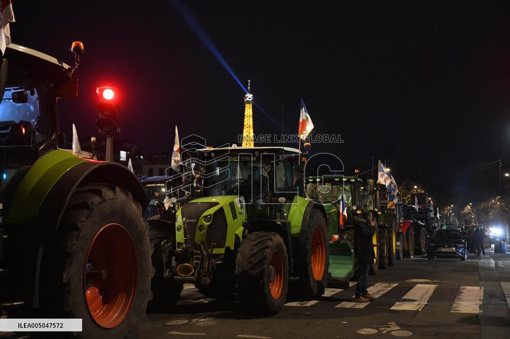 FNSEA Farmers Protest At National Assembly - Paris