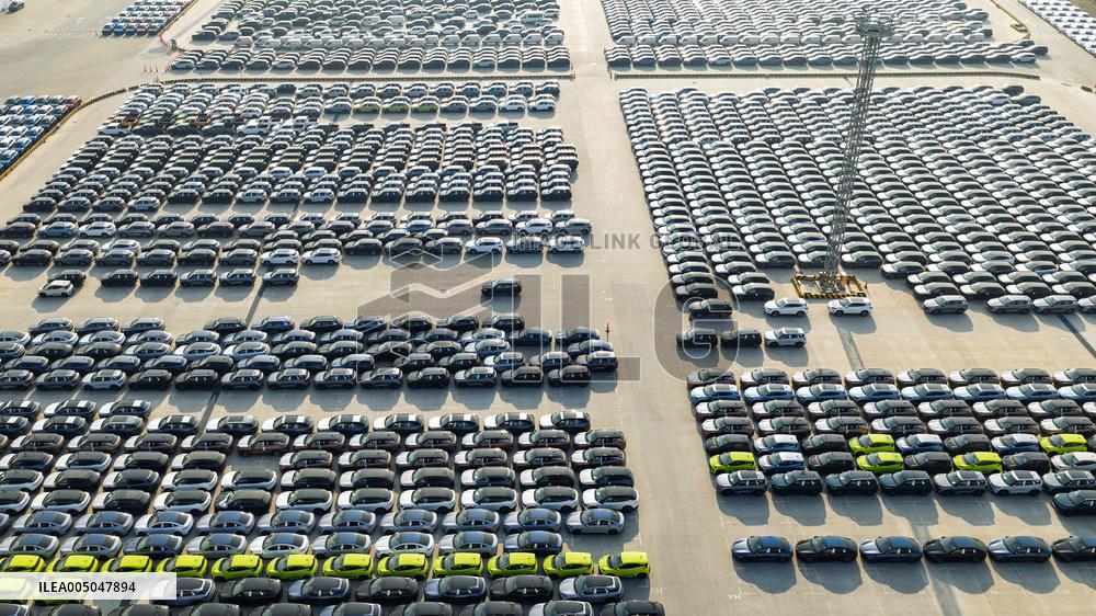 Suzhou Port Vehicles Export