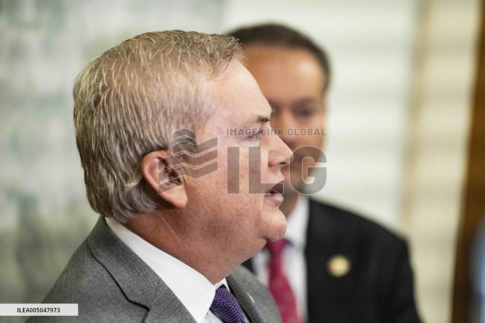 Hillary Clinton's closed door Deposition