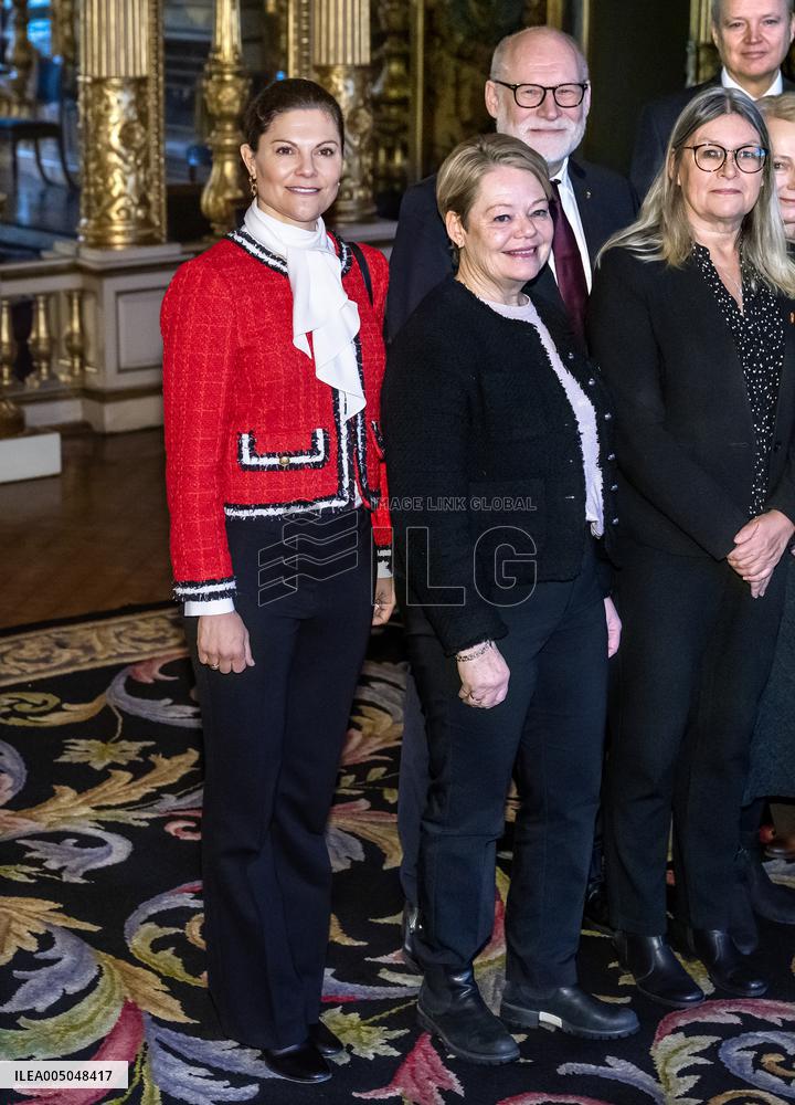 COUNTY GOVERNORS MEET THE ROYAL FAMILY