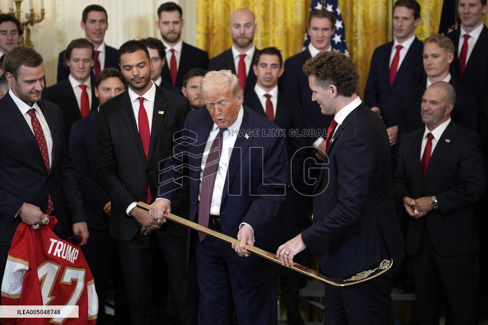 Donald Trump welcomes The Florida Panthers - Washington
