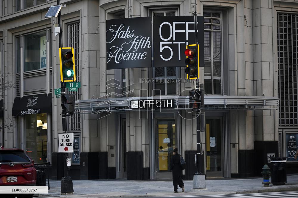 Saks Files for Bankruptcy as Department Stores Fight for Survival