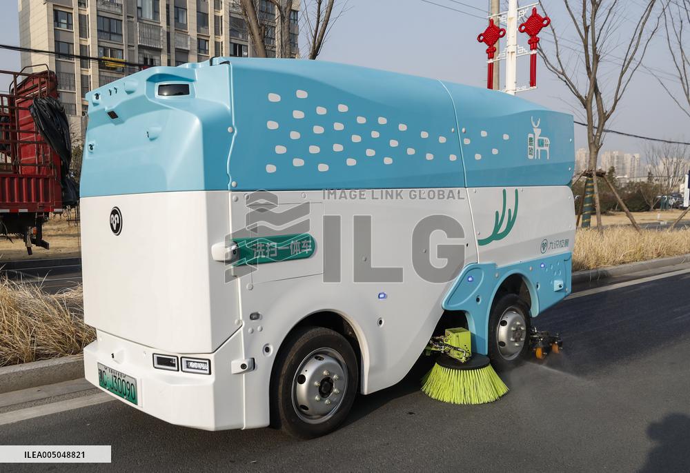 Washing And Sweeping Integrated Unmanned Vehicle