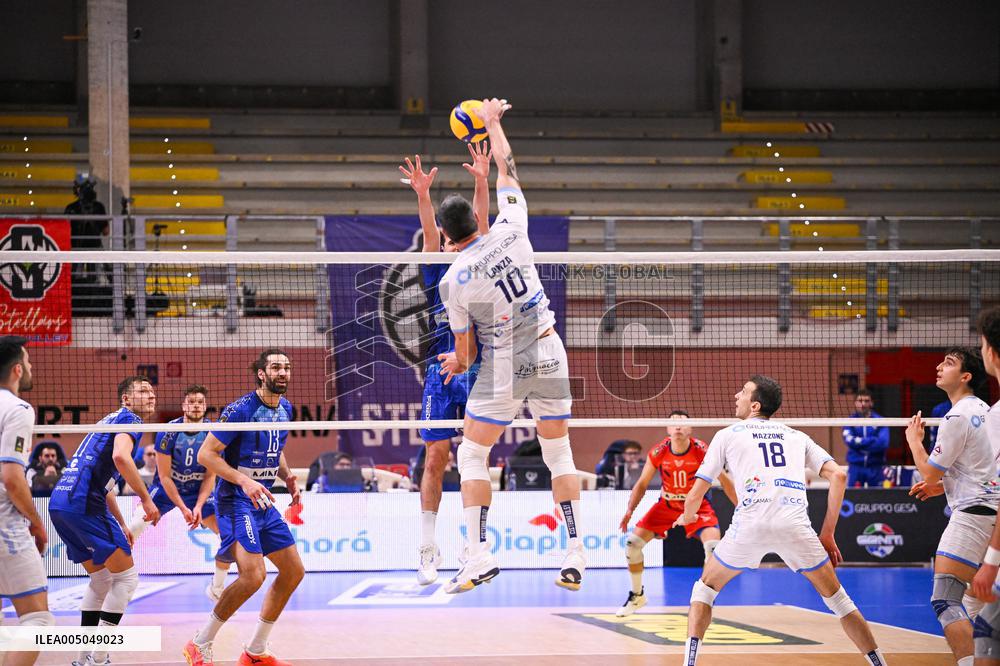 VOLLEY - Superlega Serie A - Cisterna Volley vs Vero Volley Monza 3-1 (25-22, 25-23,18-25, 25-22)