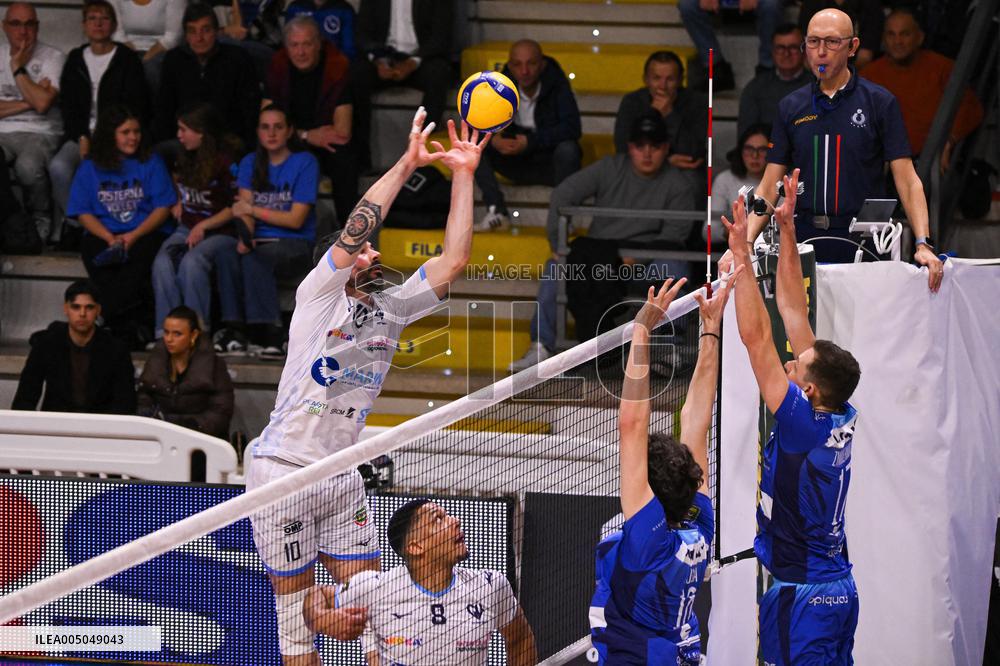 VOLLEY - Superlega Serie A - Cisterna Volley vs Vero Volley Monza 3-1 (25-22, 25-23,18-25, 25-22)