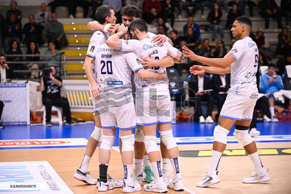 VOLLEY - Superlega Serie A - Cisterna Volley vs Vero Volley Monza 3-1 (25-22, 25-23,18-25, 25-22)