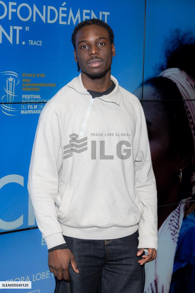 Promis Le Ciel Paris Film Premiere