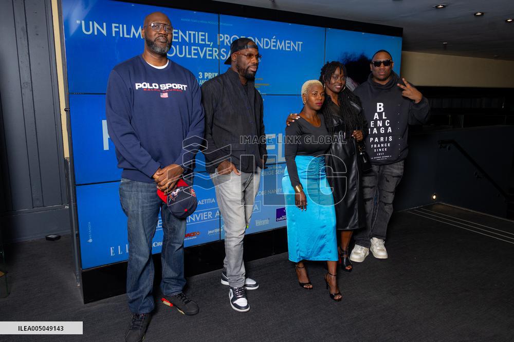 Promis Le Ciel Paris Film Premiere