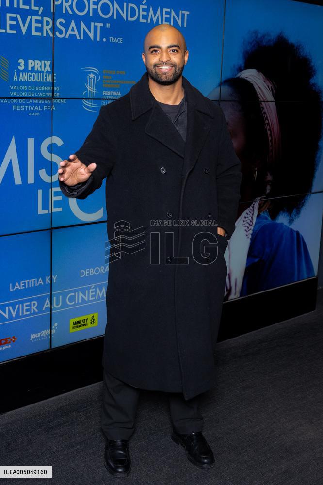 Promis Le Ciel Paris Film Premiere