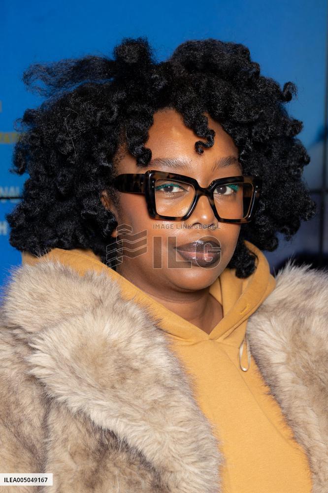 Promis Le Ciel Paris Film Premiere