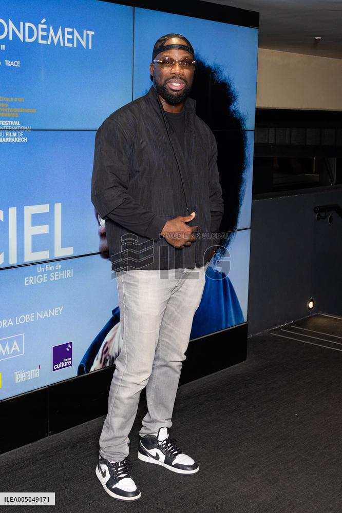Promis Le Ciel Paris Film Premiere