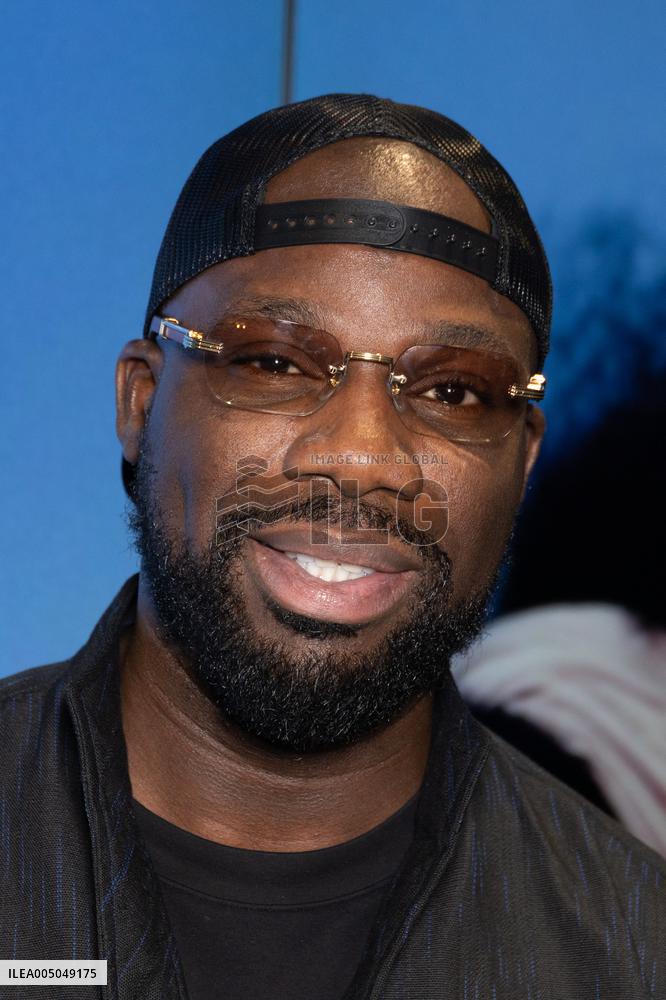 Promis Le Ciel Paris Film Premiere