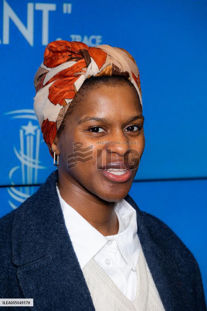 Promis Le Ciel Paris Film Premiere