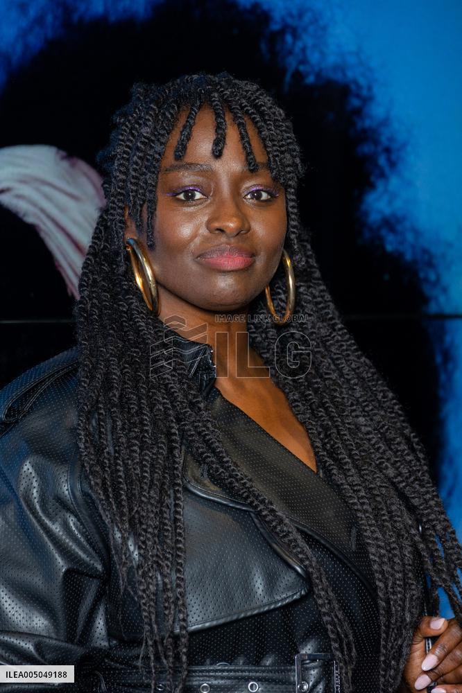 Promis Le Ciel Paris Film Premiere