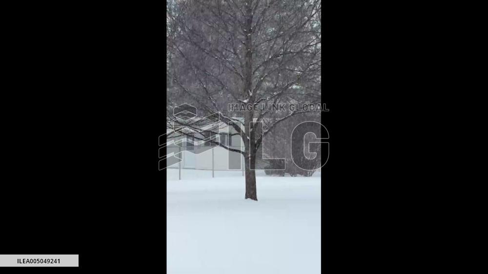 Canada: Heavy Snow Causes Widespread Disruptions in Southern Ontario