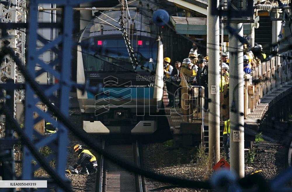 CORRECTED: Power outage stops train in Japan