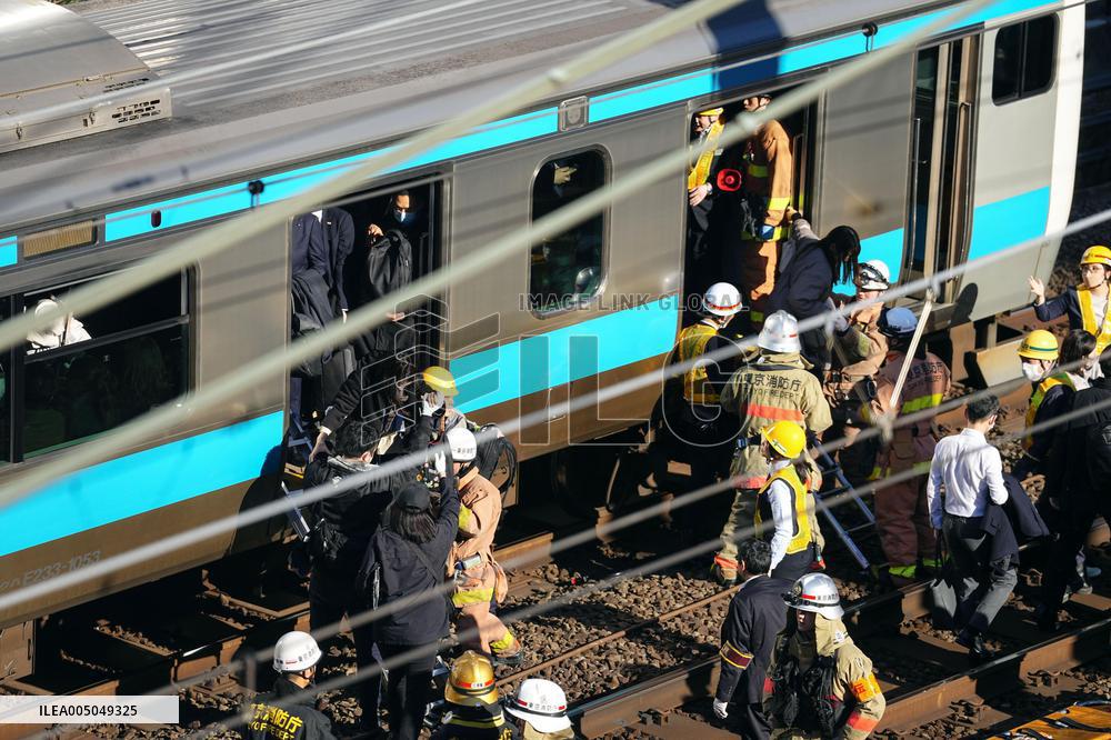 CORRECTED: Power outage stops train in Japan
